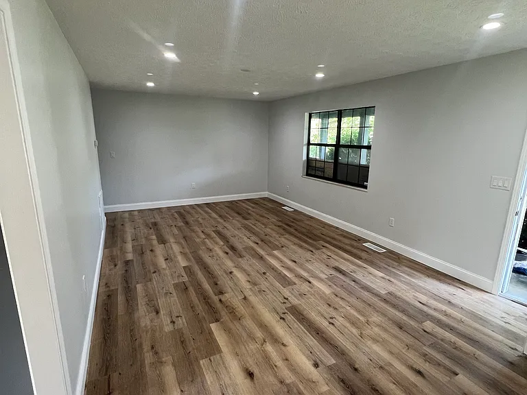 208 Mount David Dr — Photo 9