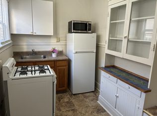1215 G St #4, Modesto, CA 95354