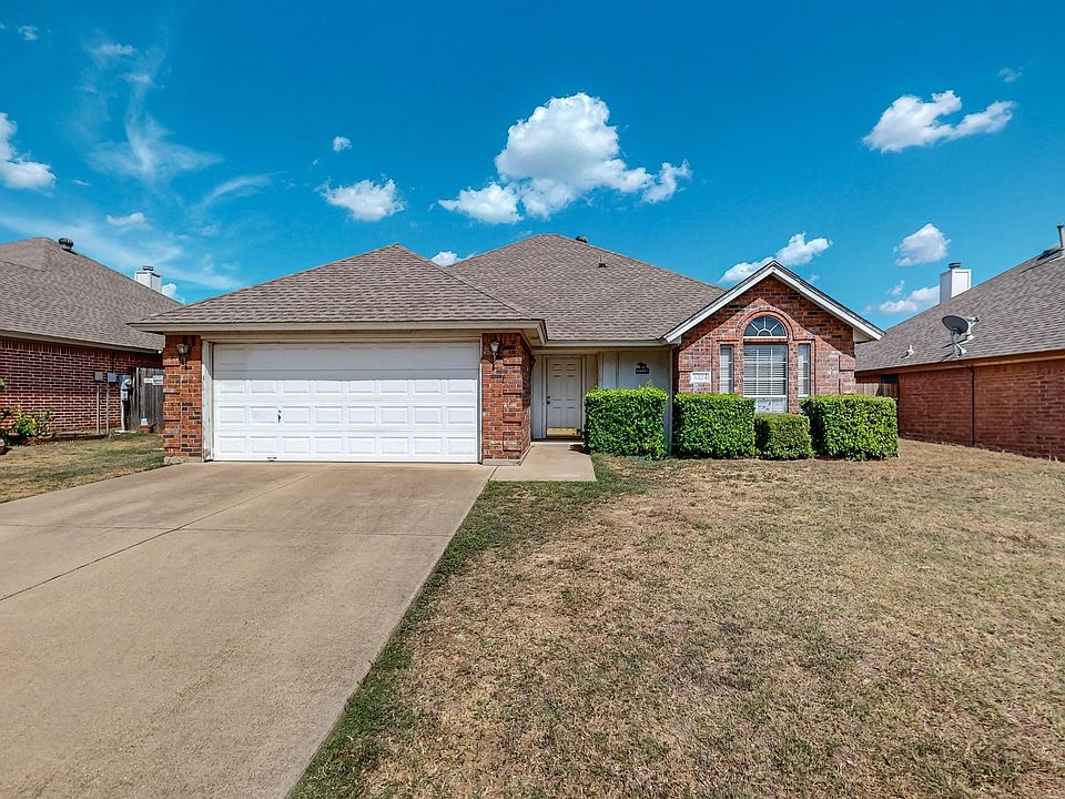 1st image of 3324 Tommy Hays Dr