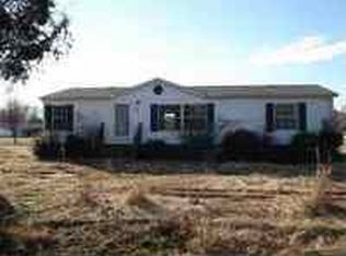 83 Seven Oaks Dr, Jackson, TN 38305