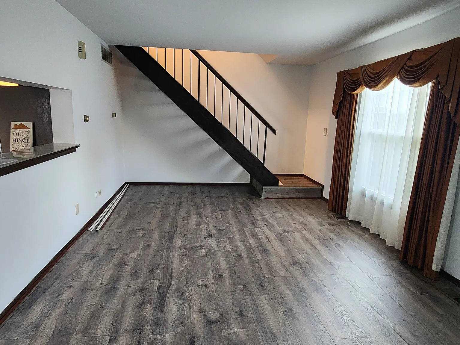 2 bed, 1.5 bath, 1012 sqft, $2,150 — Photo 1