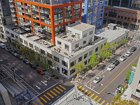 3rd image of 350 11th Ave Unit 131