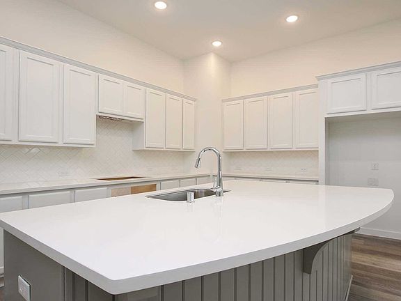 2nd image of 17143 Crimson Crest Dr