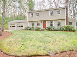 7 Wildwood Ln, Amherst, NH 03031