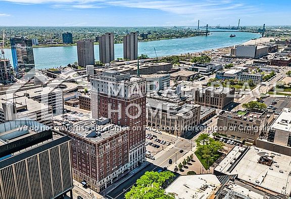 2nd image of 525 W Lafayette Blvd #20B