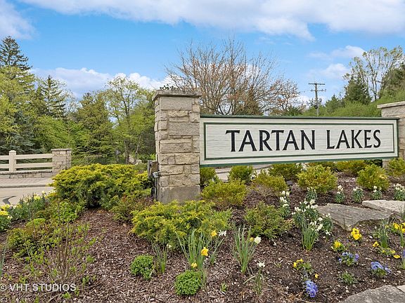 2nd image of 29 Tartan Lakes Way
