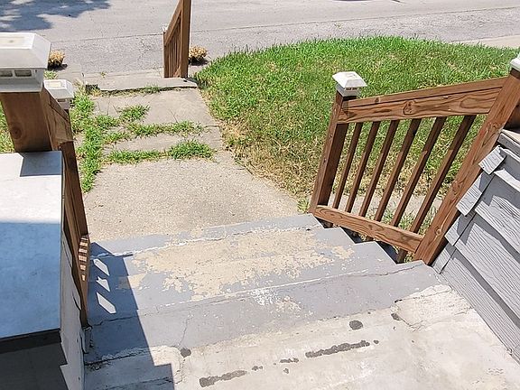 3rd image of 1414 E 27th Ter
