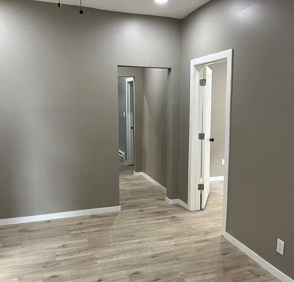 188 Bergen Ave — Photo 2