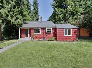 4032 NE 115th St, Seattle, WA 98125