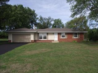 2915 S Stigler Rd, New Berlin, WI 53146