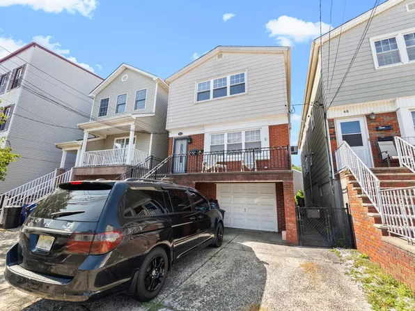 50 Cottage Street image 3 of 18