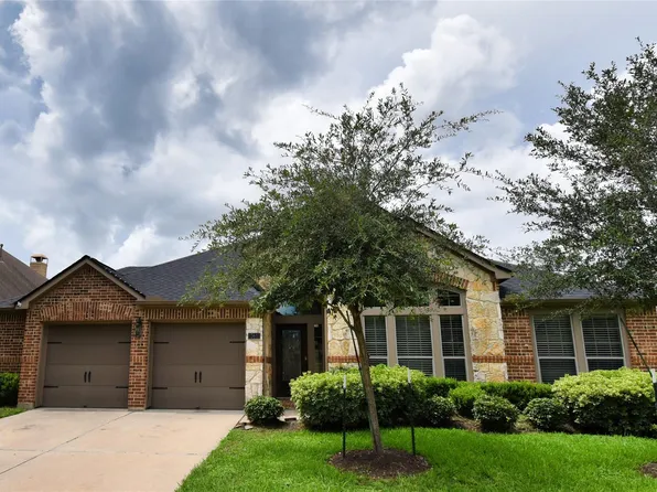13611 Summer Cloud Ln, Pearland, TX 77584