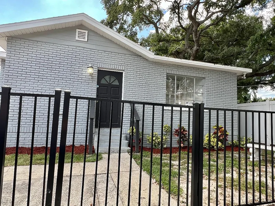 3414 N Avenida Republica De Cuba St