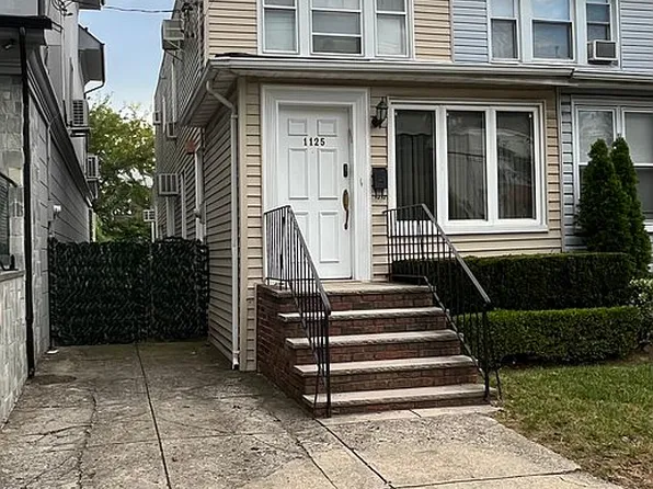 1125 E 31st St, Brooklyn, NY 11210