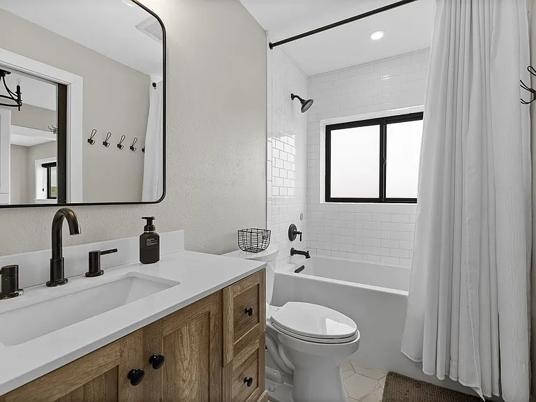 13239 Commodore Rd — Photo 22