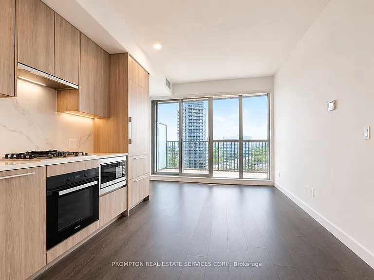18 Esther Shiner Blvd #2216 — Photo 4