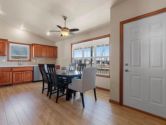3rd image of 2190 Ryan Rd