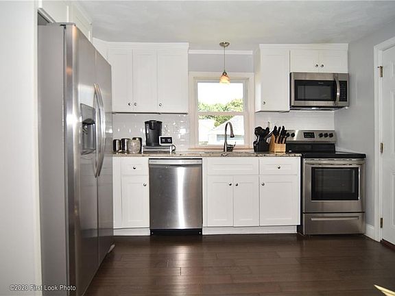 3rd image of 20 Ontario St
