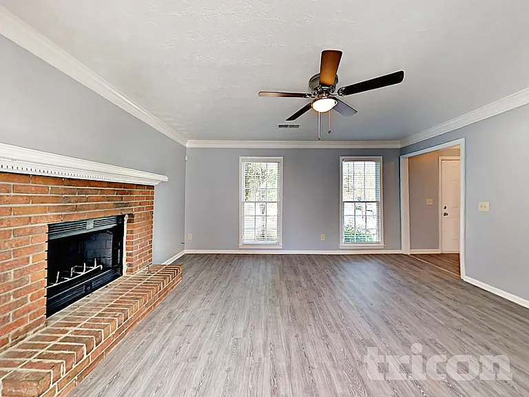 3850 Paulownia Dr — Photo 3