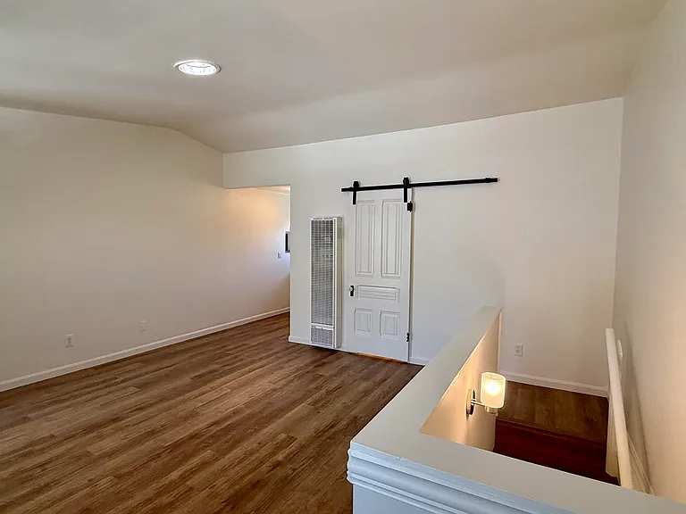 1808 Castillo St #D — Photo 8