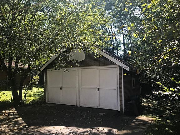 2nd image of 2155 Quatman Ave