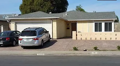 8666 Hillery Dr — Photo 8