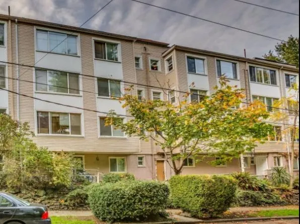 West Hill Apartments, 4203 SW Hill St #4a235f5cc, Seattle, WA 98116