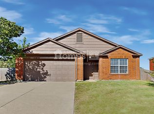 1605 Heritage Blvd, Glenn Heights, TX 75154