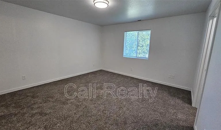 3811 E 12th Ave — Photo 15