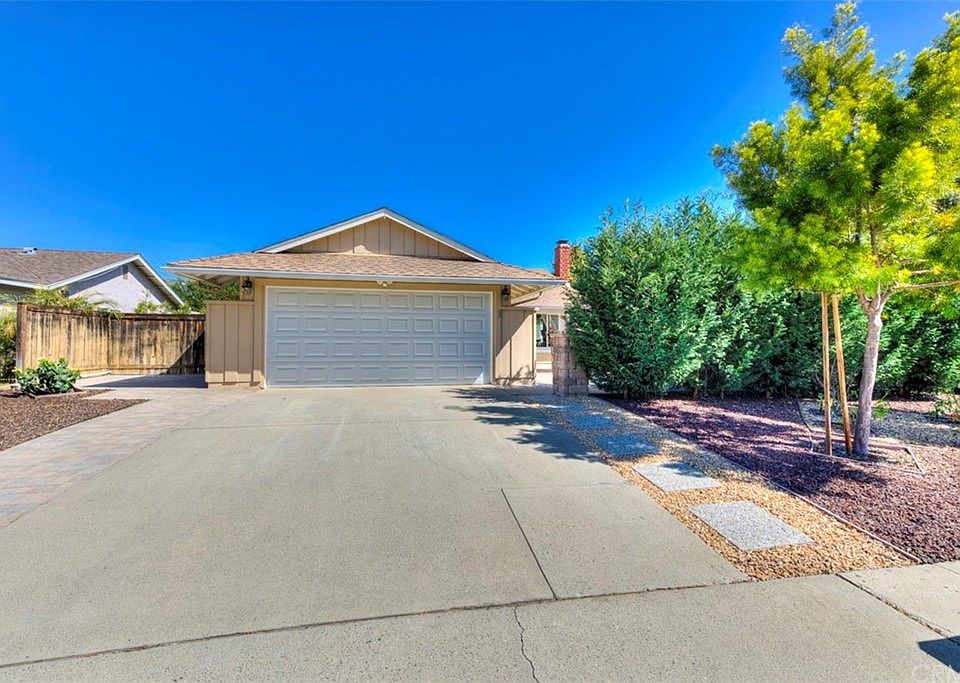 120 Village Rd, Escondido, CA 92026 Zillow