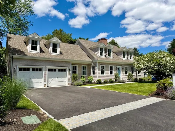 6 Revolutionary Rd, Lexington, MA 02421