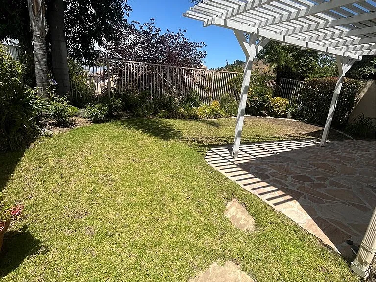 24709 Via Del Llano — Photo 12