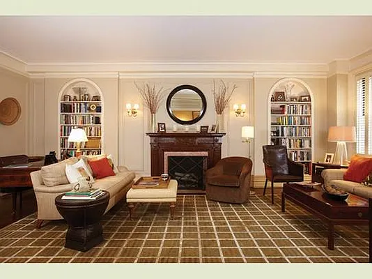 Sold by Stribling | media 3