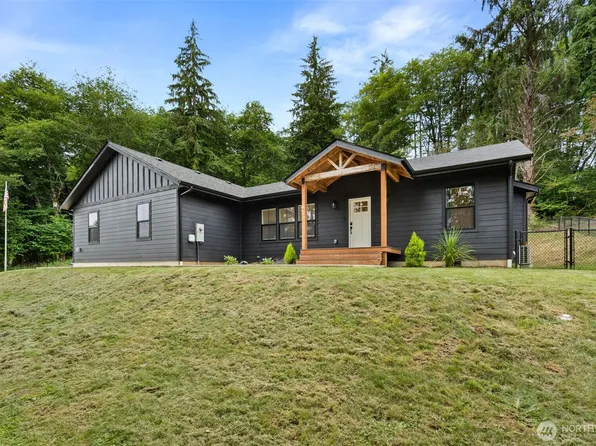 763 Harrison Avenue, Raymond, WA 98577