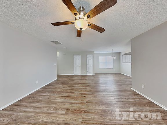 2nd image of 933 Mailwood Dr