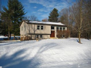 6144 Peggy Ln, Traverse City, MI 49685