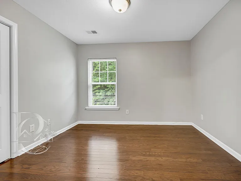 328 Northwood St — Photo 17