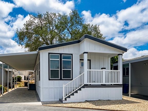 2nd image of 40 Ortega Dr #40