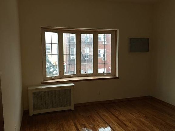 2nd image of 31-09 31st Ave