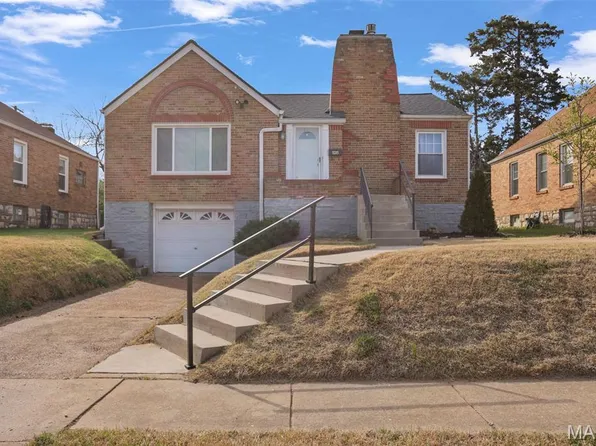 9209 Lucia Dr, Saint Louis, MO 63123