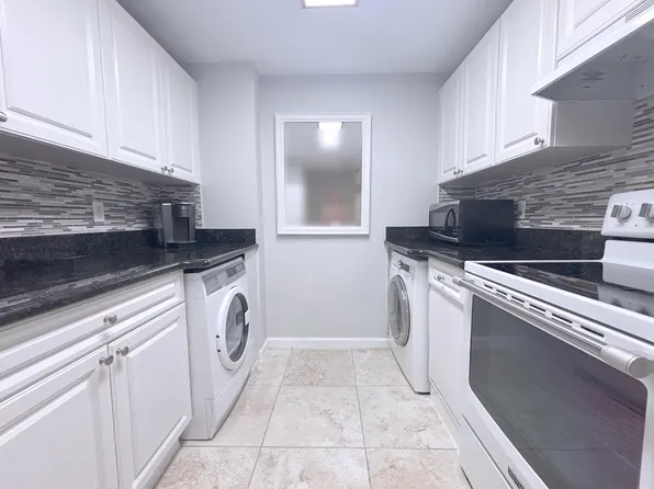 2080 Greenview Shores Blvd APT 419, Wellington, FL 33414