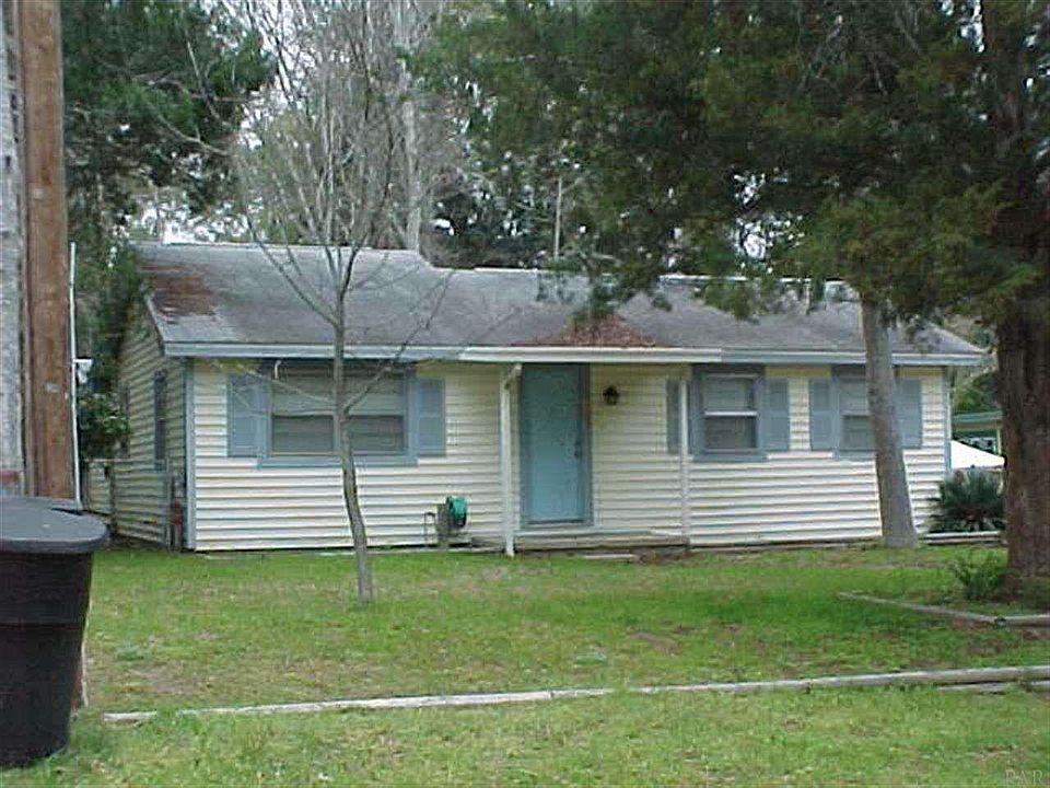 1st image of 3204 E Gonzalez St
