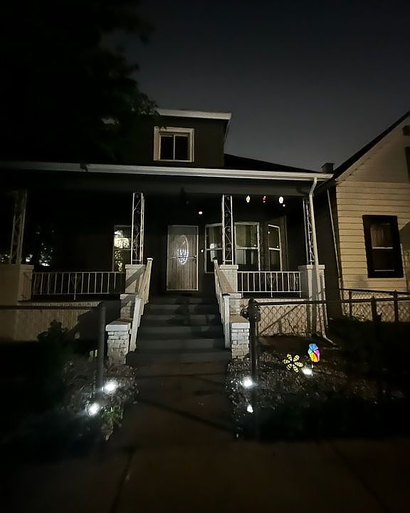 2nd image of 12140 Charest St