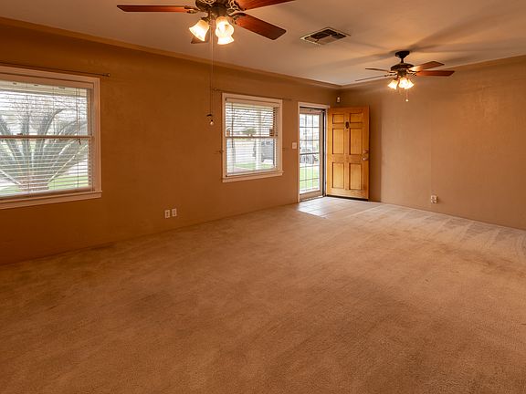 Large living area 
