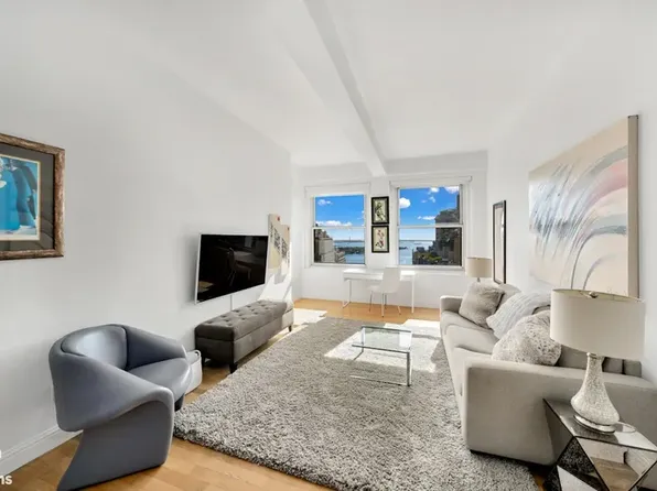 88 Greenwich Street image 2 of 11