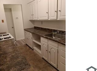 326 Lancashire Rd, Saint Louis, MO 63137