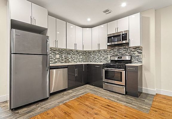 5th image of 4 S Pinehurst Ave APT 1B