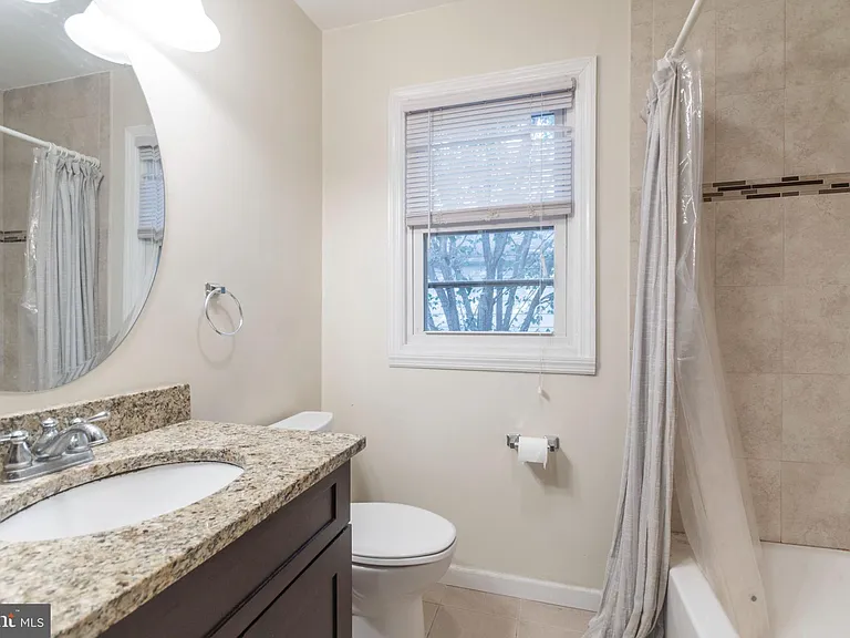 149 N Harrison St — Photo 9