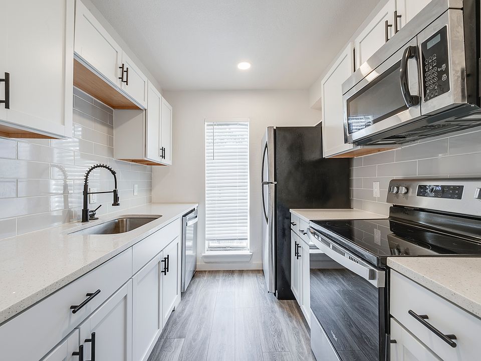 1st image of 4330 Bowser Ave APT 202