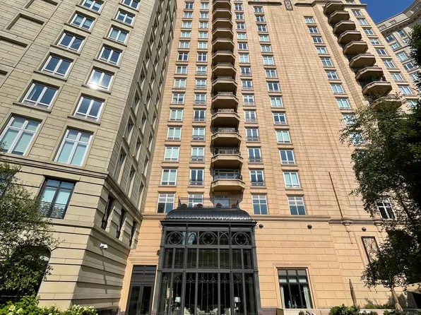 2550 N Lakeview Ave #S16-03, Chicago, IL 60614